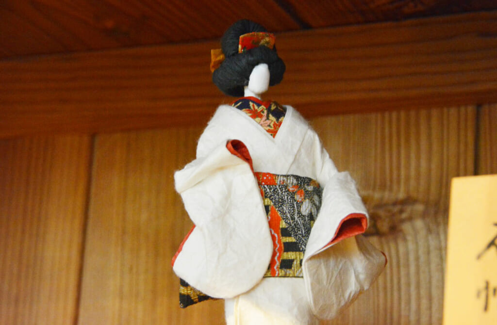 Washi Kimono doll in Japan