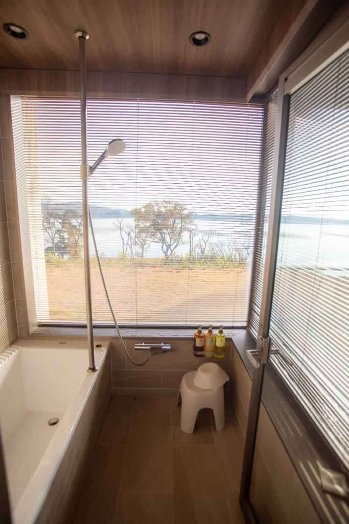 KIARA's bathroom with some natural views