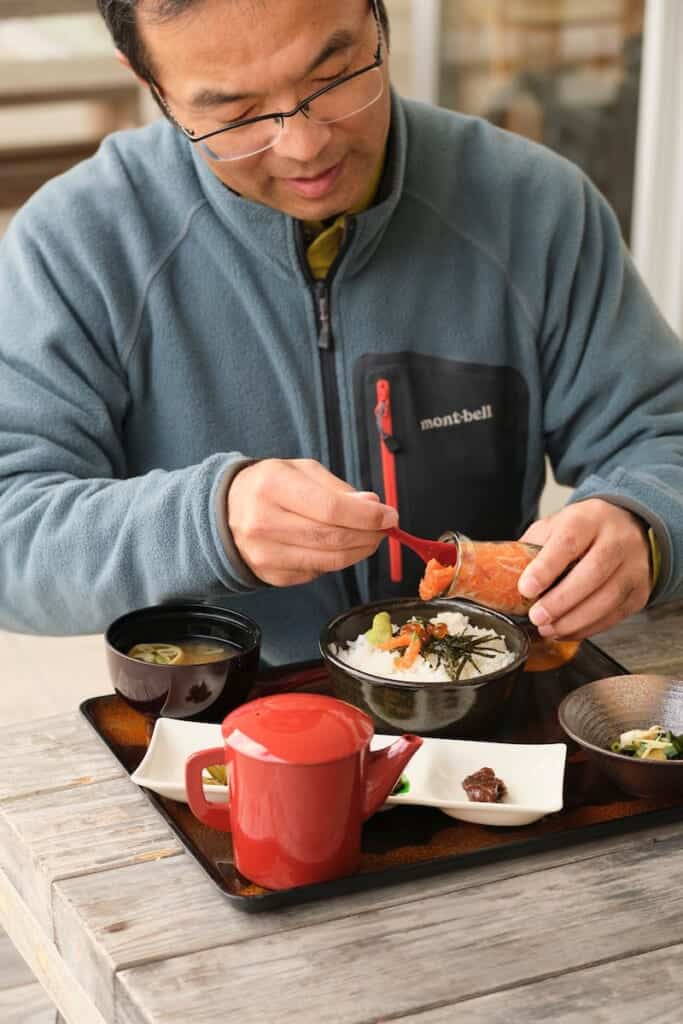 eating bindon at Jodogahama Resthouse