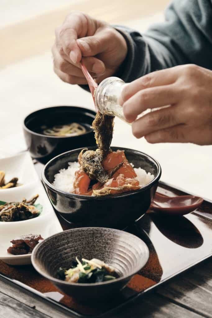 eating bindon at Jodogahama Resthouse