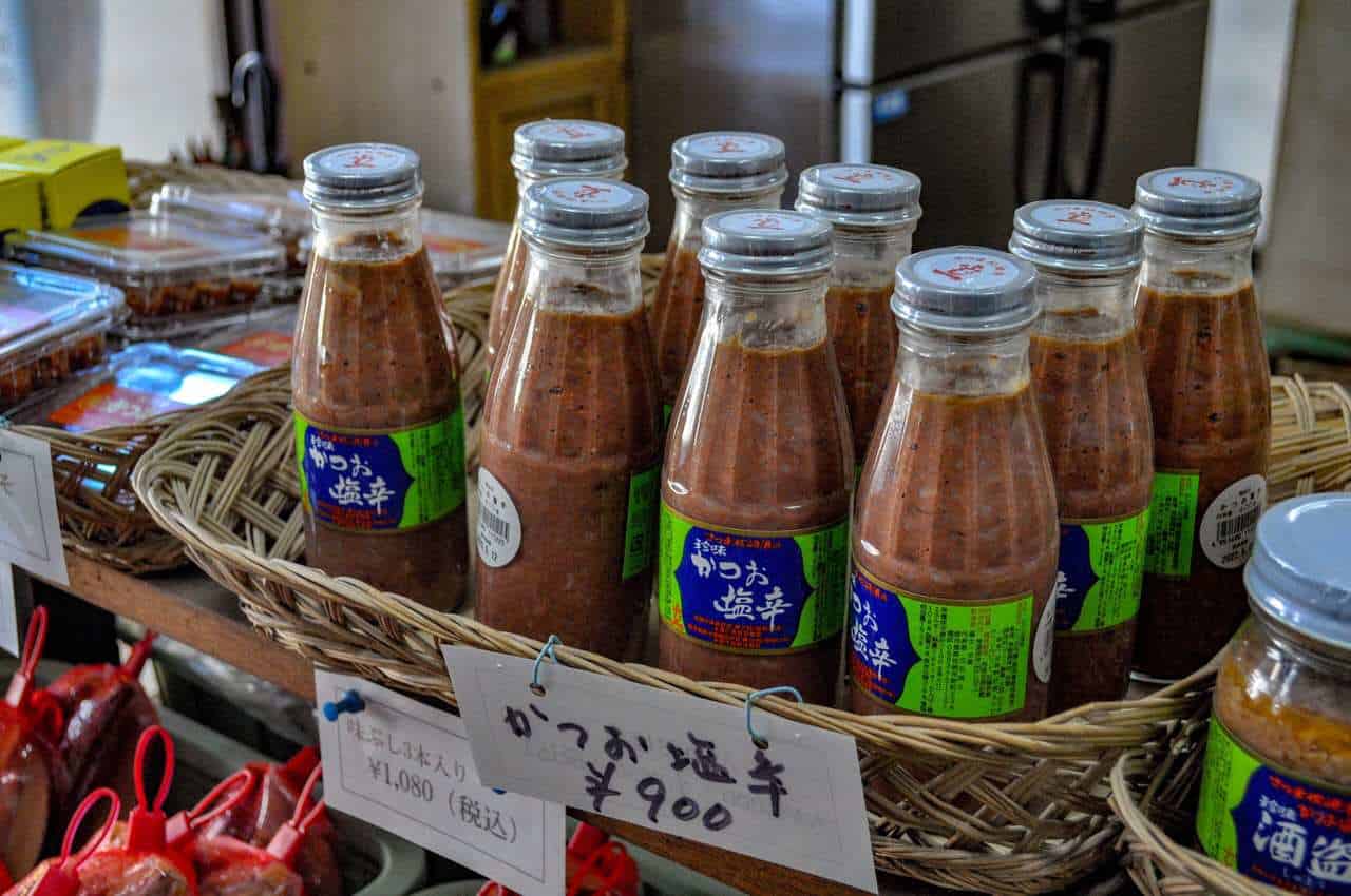 Bonito sauce with salt and spices