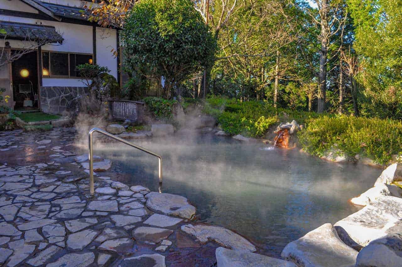 outdoor onsen Sakura Onsen