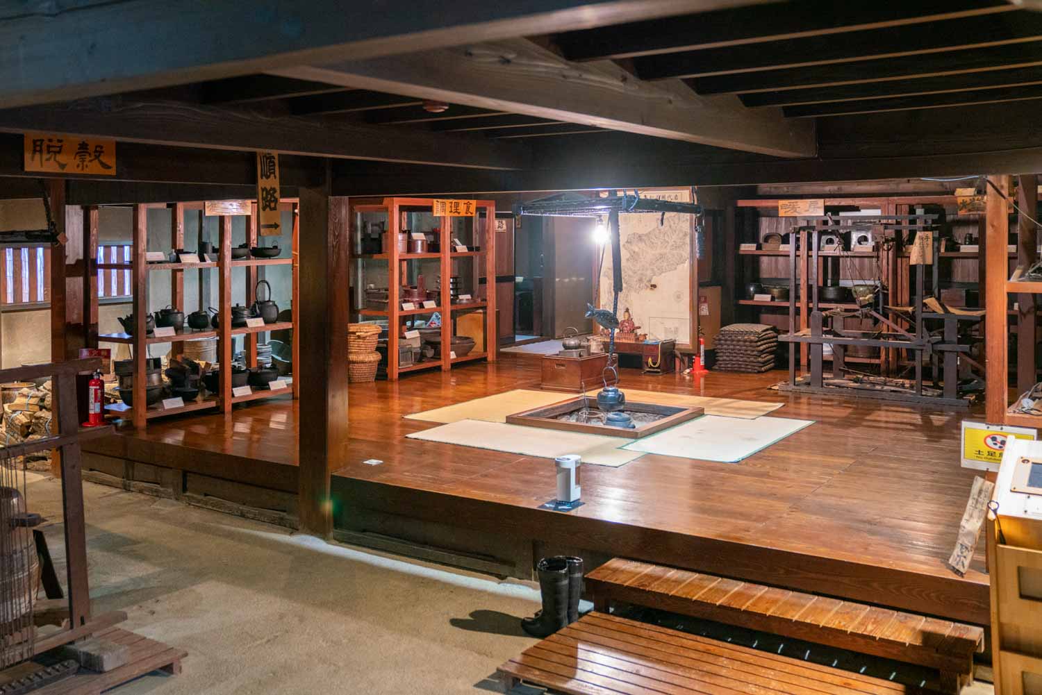 Ouchijuku museum interior