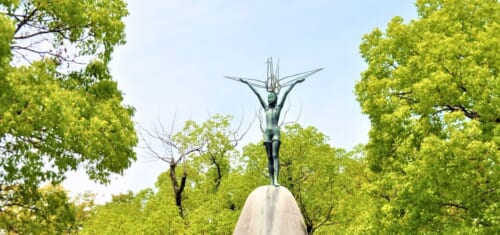 The Tale of Sasaki Sadako and the Legend of the Thousand Paper Cranes in Japan