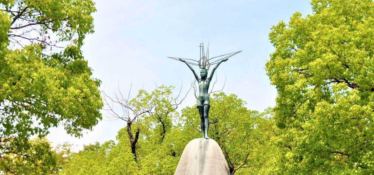 The Tale of Sasaki Sadako and the Legend of the Thousand Paper Cranes in Japan