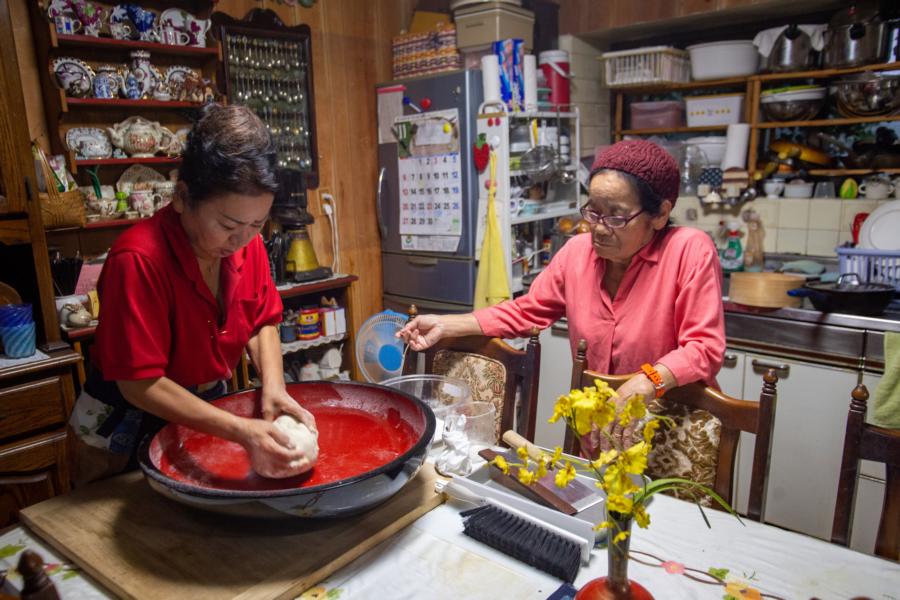 Soba noodle experience at a minshuku in Yanbaru