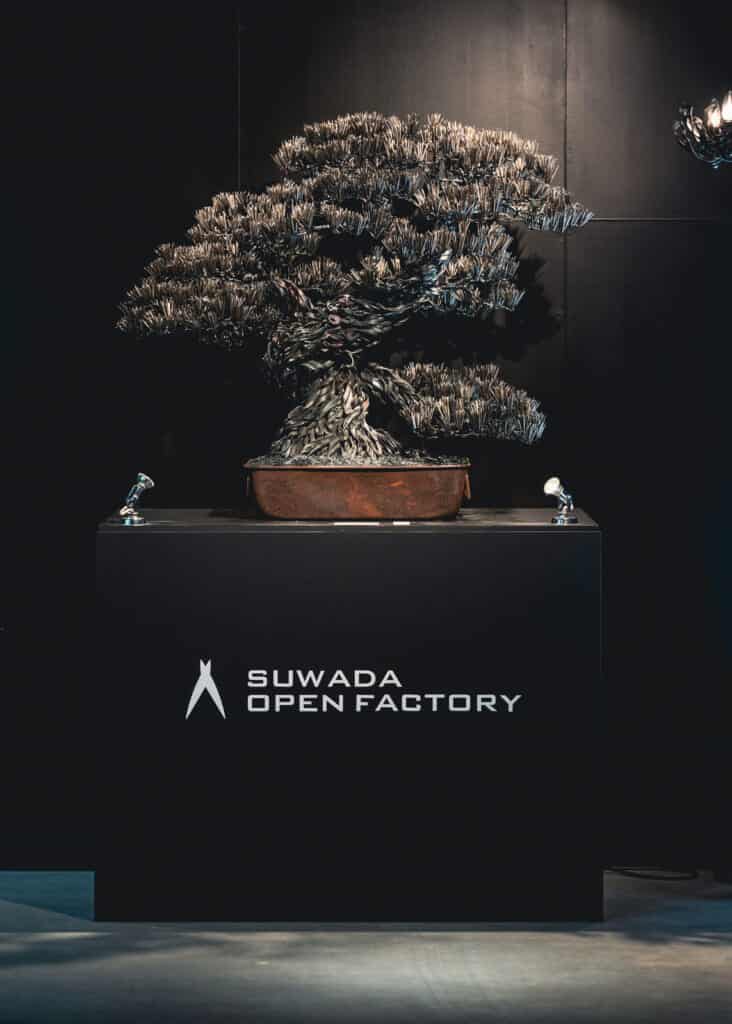 bonsai made out for metal