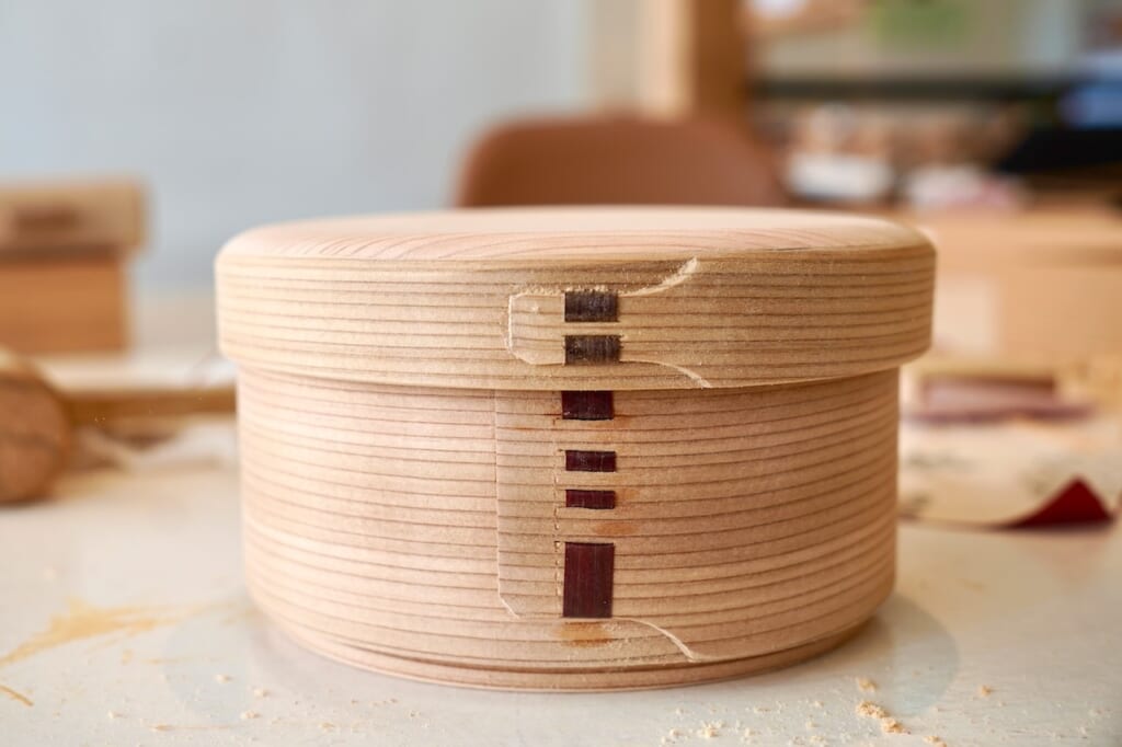 Odate magewappa workshop, finished round bento box