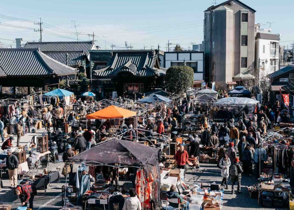 A flea market in a temple in Kawagoe