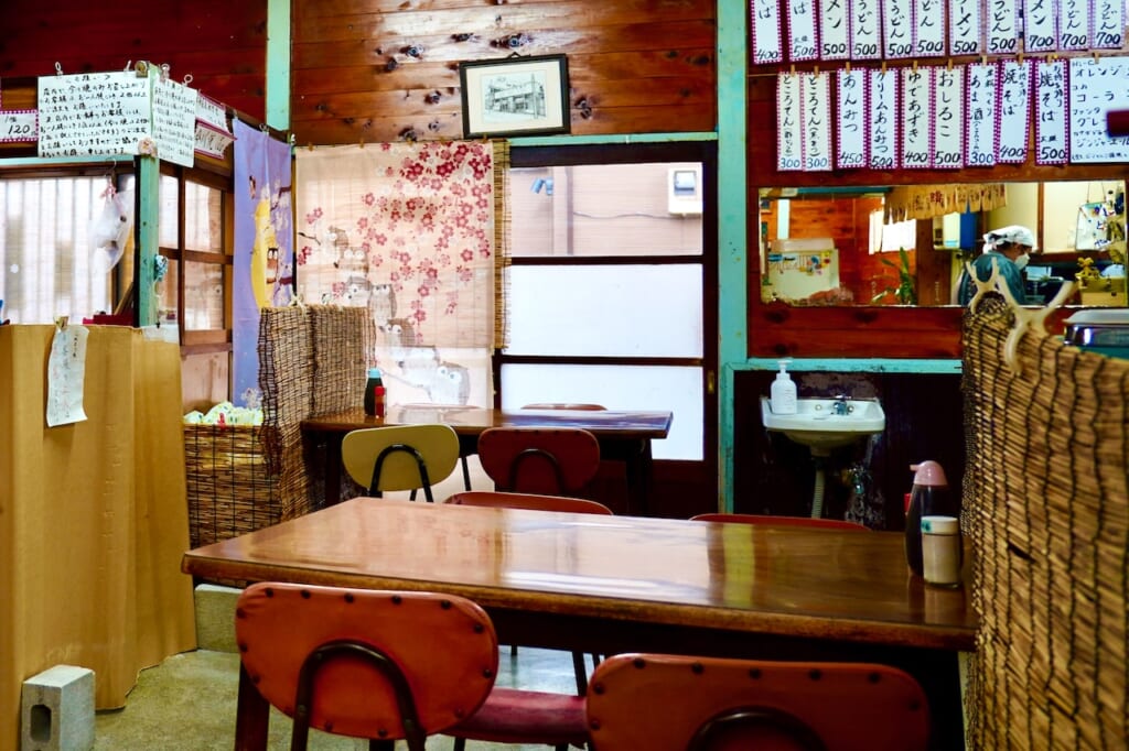 Kadoya cafe interior