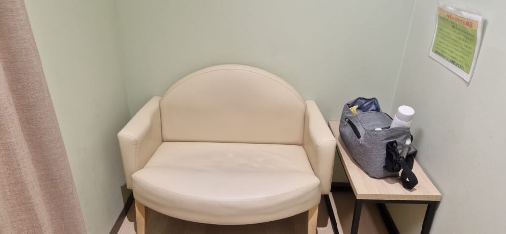 cabin for breastfeeding