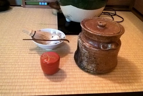 Instruments pour la cérémonie du thé.