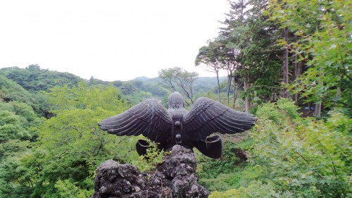 Un « Tengu », une statue ailée Shinto à Kamakura