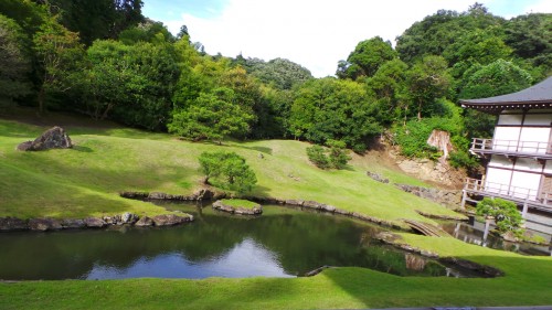 Jardin de mousses du temple zen Kenchoji à Kamakura
