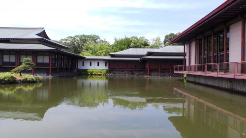 Bâtiments abritant la salle au trésor du sanctuaire Usa Jingū, situé dans la péninsule de Kunisaki, au nord de la préfecture d’Ōita sur l'île de Kyushu