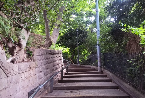 Agréable balade au cimetière étranger de Yokohama, le père Lachaise japonais