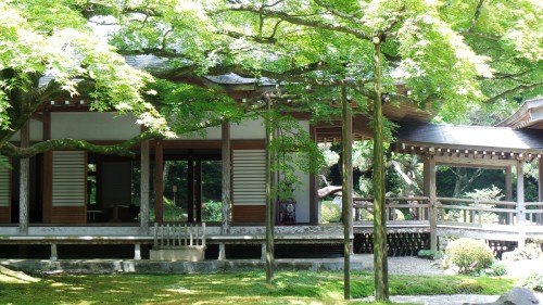 Temple « Raizan Sennyoji Daihioin » dans la péninsule d'Itoshima