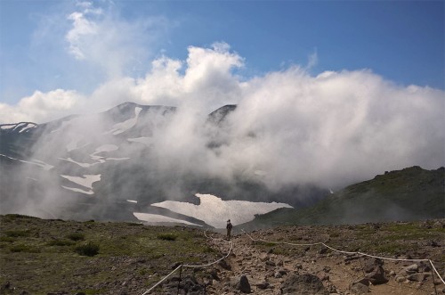 Montagne Asahidake, parc Daizetsuzan, Hokkaido, Japon.