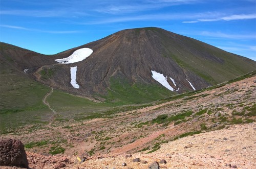 Montagne Asahidake, parc Daizetsuzan, Hokkaido, Japon.
