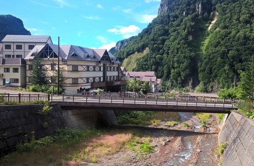 Le village onsen de Sounkyo, Hokkaido, Japon.