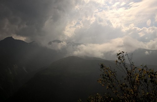 Sentier de randonnée panorama dai, village onsen de Sounkyo, Hokkaido, Japon. 