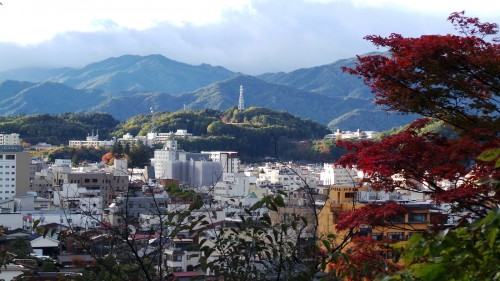 Deux jolies promenades à Takayama, Alpes japonaises, Japon.
