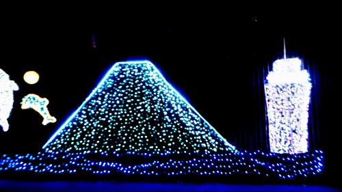 Illuminations d'hiver de l'île d'Enoshima près de Tokyo, Japon.