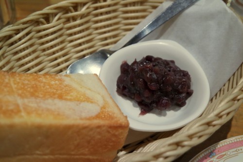 Ogura toasts version pré-tartinage dans les kissaten à Nagoya