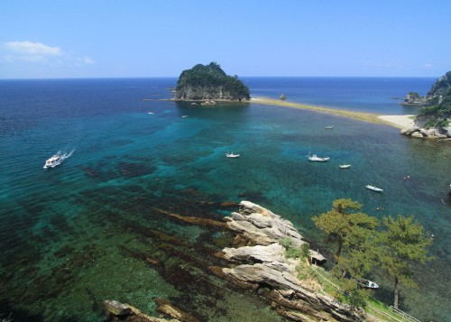 Magnifique baie nishiizu sur la côte de Dogashima, péninsule d'Izu, Shizuoka.