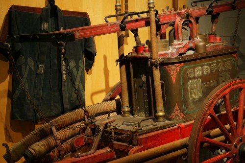 Les premiers véhicules des pompiers japonais, Musée Toyota de Nagoya, Japon.