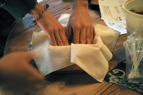 Atelier pour faire sa sauce soja artisanale chez Meijiya Shoyu à Hamamastu, Shizuoka