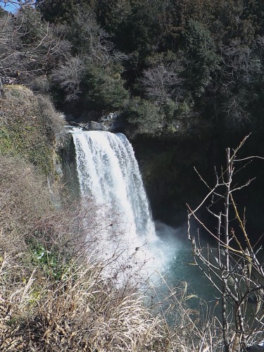 Chutes de Shiraito près du mont Fuji dans la ville de Fujinomiya, Shizuoka, Japon.