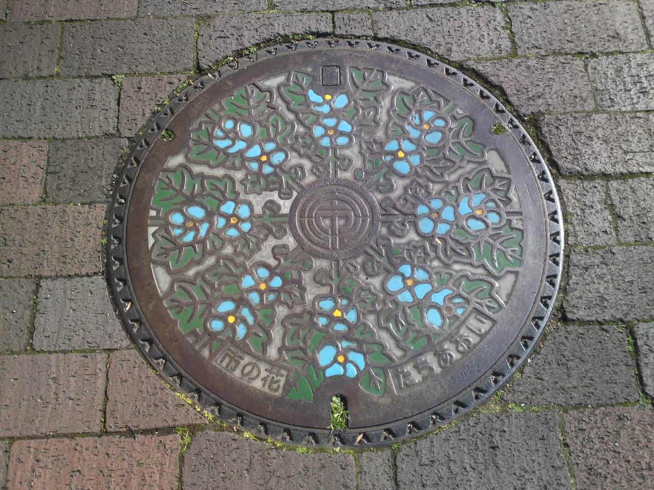 plaque d'égout à Shizuoka