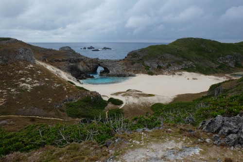 île déserte de Minamijima dans l'archipel d'Ogasawara, à découvrir en bâteau de l'île de Chichijima