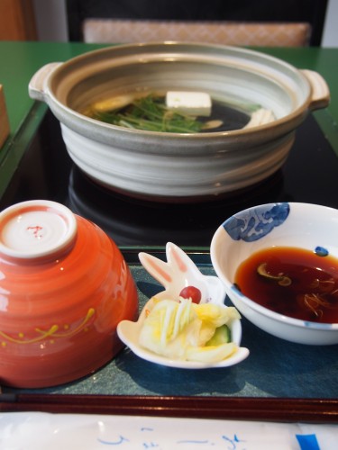 Le petit déjeuner traditionnel japonais au Kinugawa Park Hotel