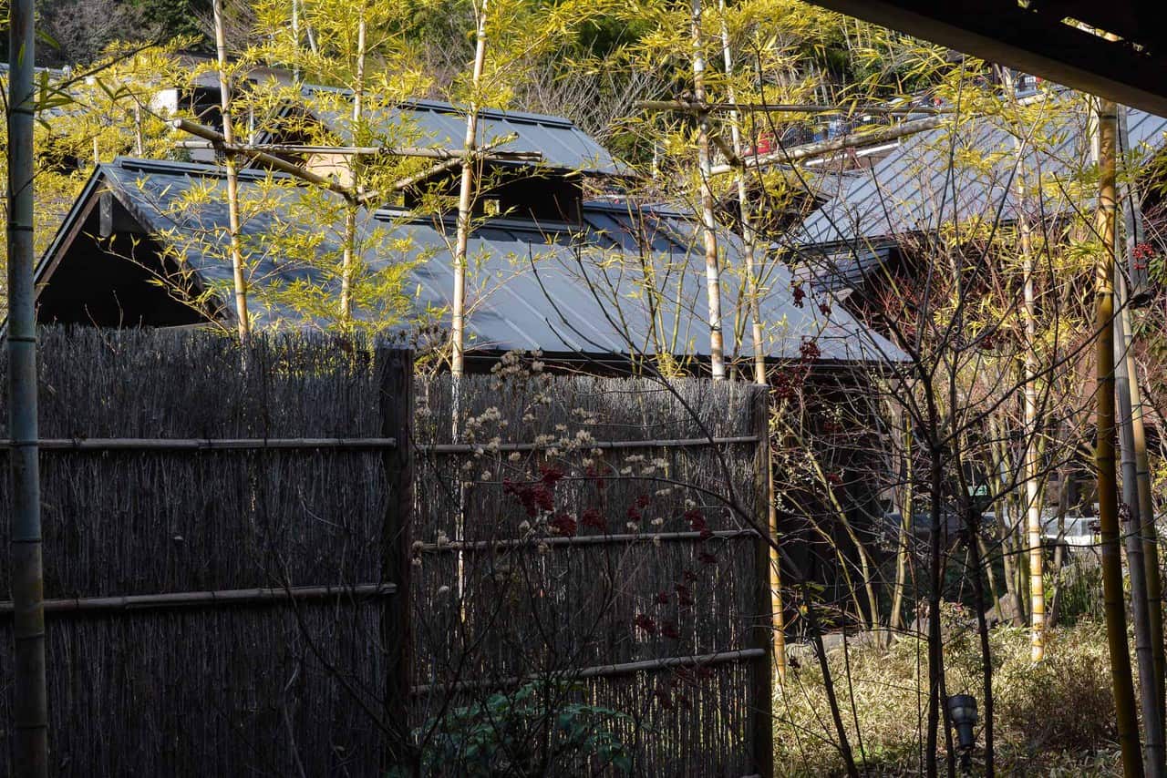 L'ensemble du complexe thermal Hakone Yuryo à Kakone, tout près de Tokyo