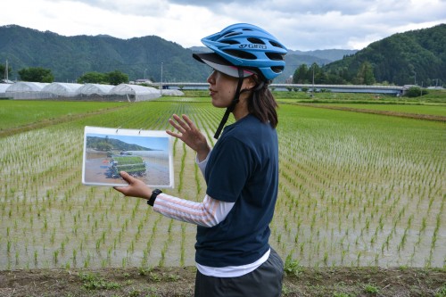 Faire une balade à vélo dans la campagne japonaise à Hida Furukawa, dans la préfecture de Gifu