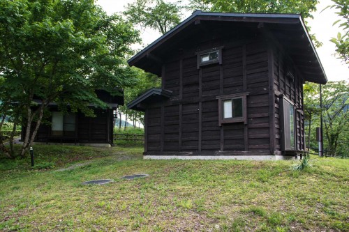 Tanekura Inn, un hôtel en plein dans la nature et les rizières tout près de Hida Furukawa