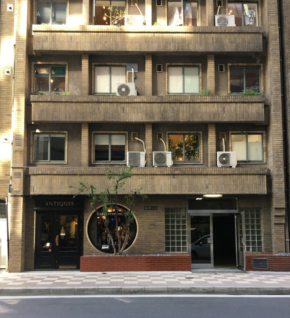 L’art à la rencontre de l’histoire à Tokyo : l’immeuble Okuno