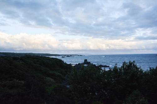 La vue de la chambre du minshuku takimoto sur l'île de Sado, Niigata