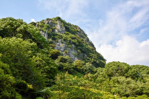 Le jardin Mifuneyama Rakuen à Takeo Onsen, dans la préfecture de Saga