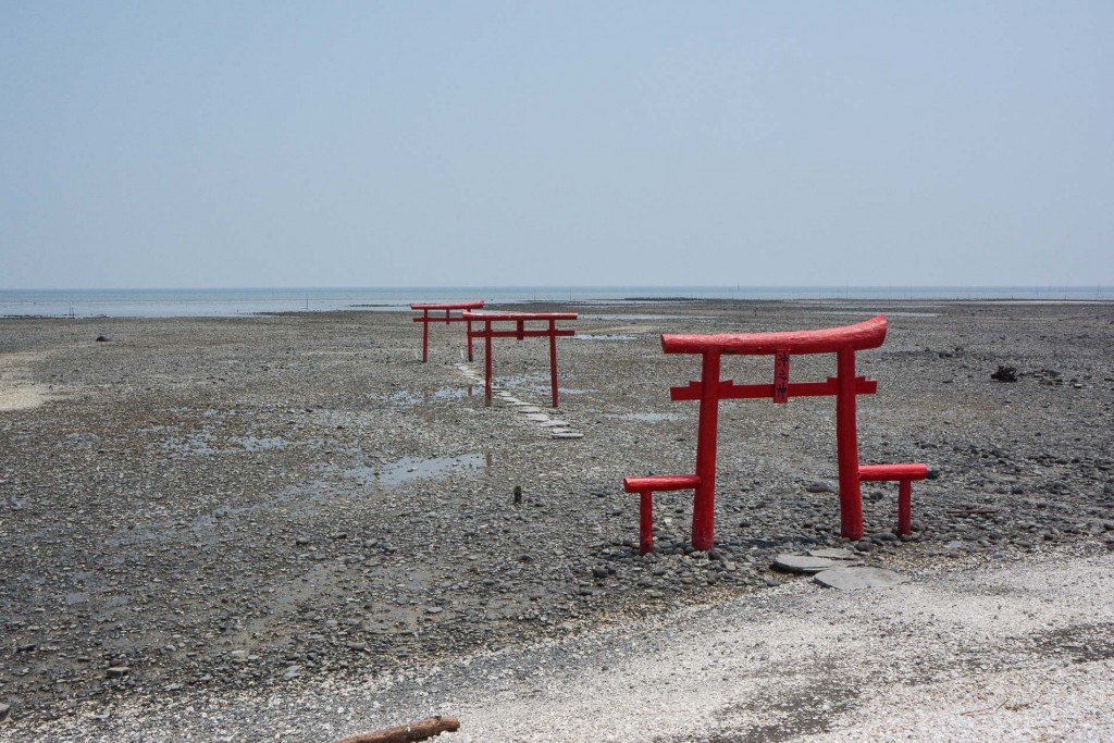 Le mystérieux Torii, Kaichu Torii dans la mer à Tara dans la préfecture de Saga