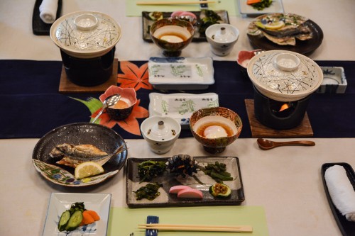 Dormir au ryokan de luxe Wataya à Karatsu dans la préfecture de Saga à Kyushu avec le petit dejeuner traditionnel