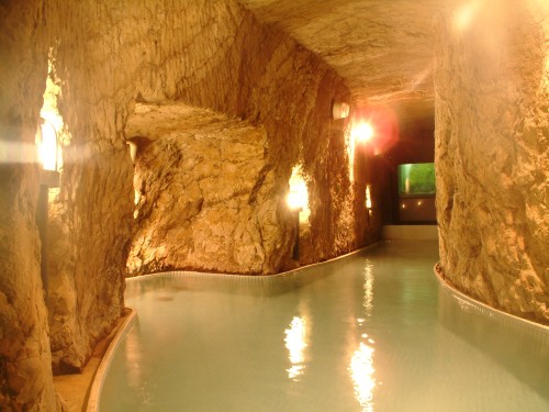 Iwamotorou Ryokan, le ryokan de plus de 700 ans à Enoshima avec les bains