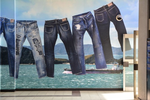 Shopping à Kojima Jeans Street, berceau du denim japonais, Okayama, Japon