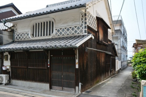 Le village de pêcheurs de Shimotsui en mer intérieure de Seto, Okayama, Japon