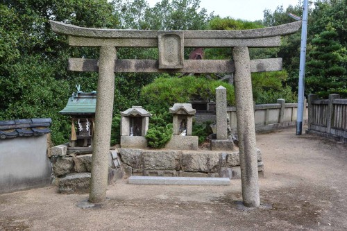 Le sanctuaire Shimotsui Gion à shimotsui en mer intérieure de Seto, Kurashiki, Okayama