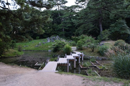 Le jardin Risturin à Takamatsu dans la préfecture de Kagawa au Japon