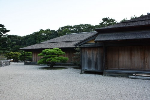 Le jardin Risturin à Takamatsu dans la préfecture de Kagawa au Japon