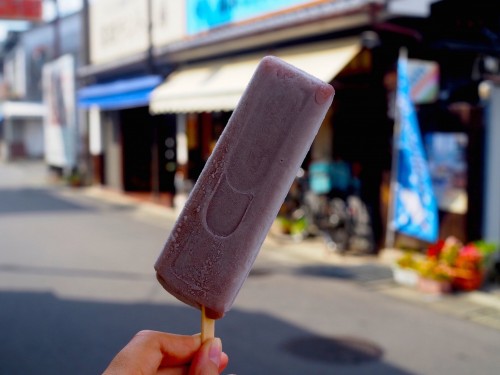 Showa no machi, quartier commerçant de Bungotakada, préfecture d'Oita, sur l'île de Kyushu avec ses glaces
